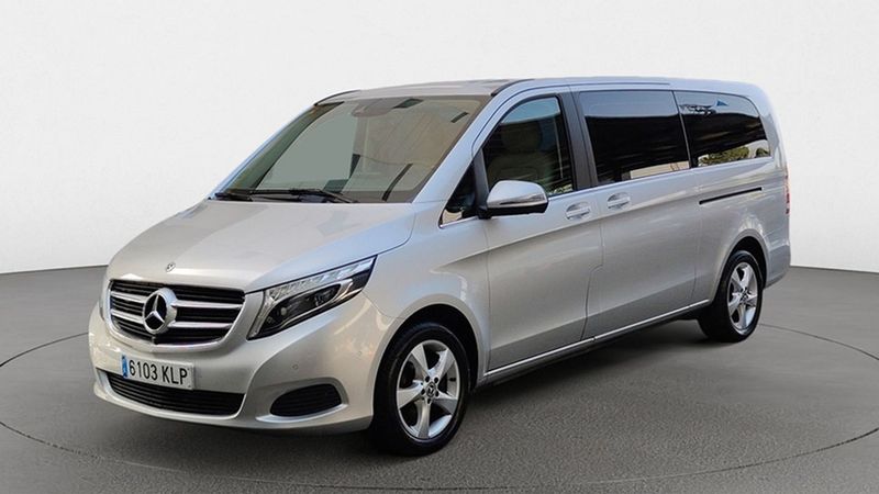 Mercedes-Benz 210 Van • 2018 • 115,422 km 1