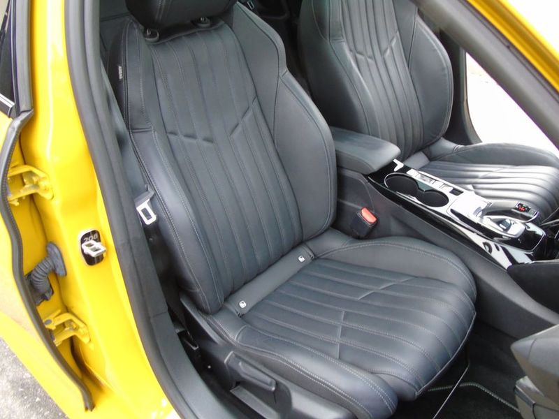 Peugeot 2008 • 2020 • 40,000 km 7