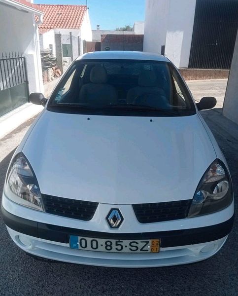 Renault Clio • 2002 • 213,000 km 1