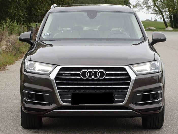 Audi Q7 • 2017 • 66,000 km 1