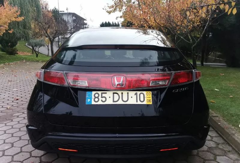 Honda Civic • 2007 • 190,000 km 2