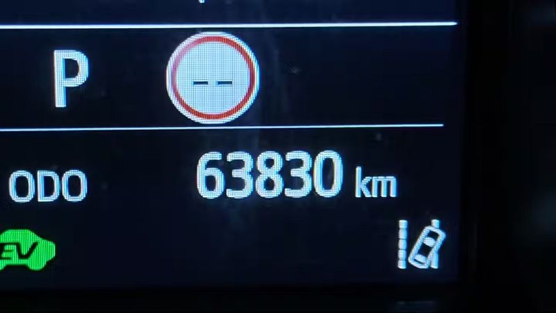 Toyota C-HR • 2022 • 63,830 km 5