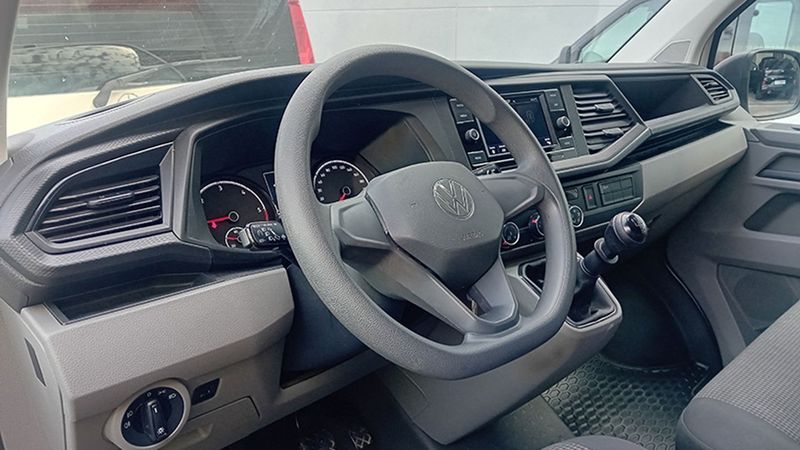 Volkswagen T5 Transporter Shuttle • 2024 • 25,000 km 4