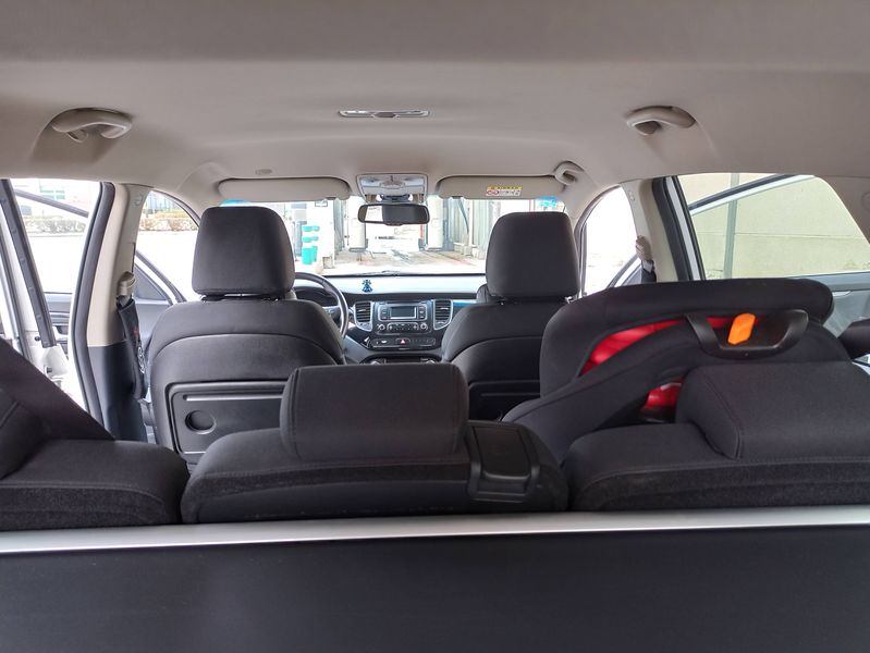 Kia Carens • 2014 • 210,000 km 8