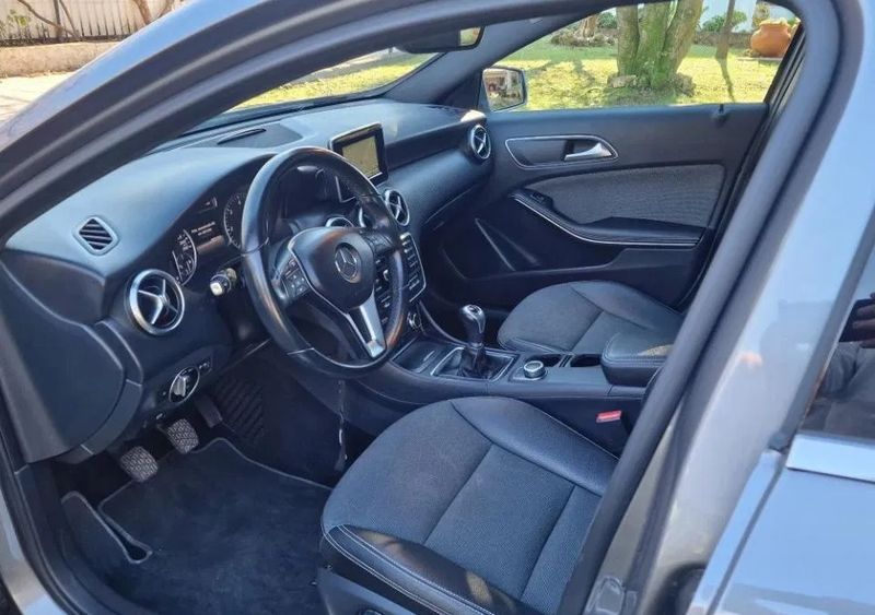 Mercedes-Benz A • 2015 • 64,200 km 3