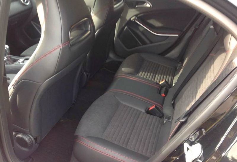 Mercedes-Benz A • 2017 • 32,500 km 6