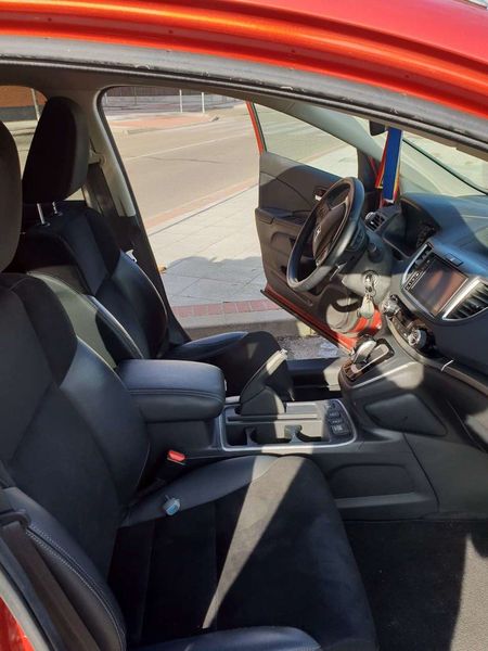 Honda CR-V • 2015 • 164,000 km 3