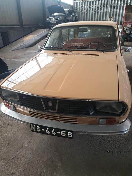 Renault 12 • 1971 • 98,000 km 1