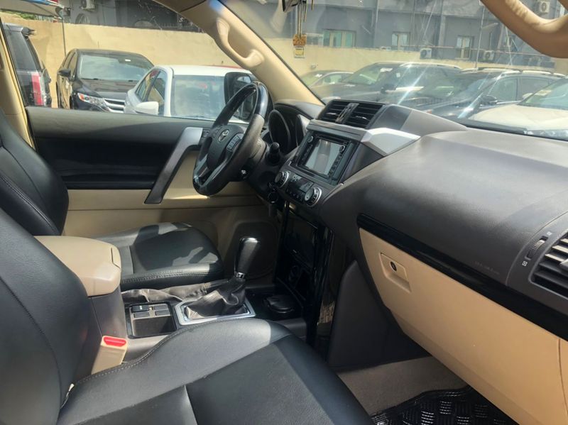 Toyota Land Cruiser • 2018 • 50,000 km 2
