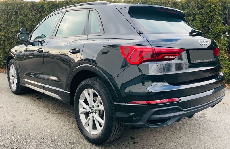 Audi Q3 • 2023 • 59,990 km 5