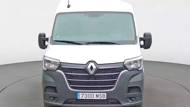 Renault Master • 2024 • 20,858 km 11