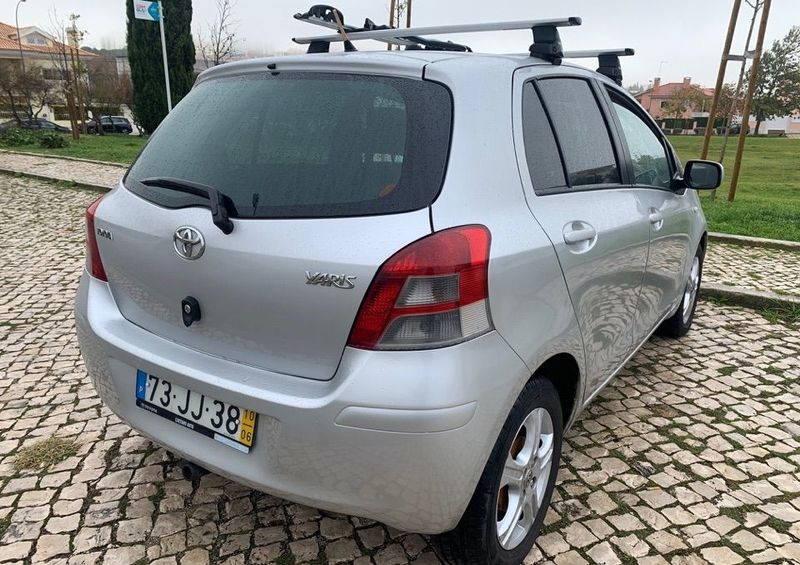 Toyota Yaris • 2010 • 196,000 km 2