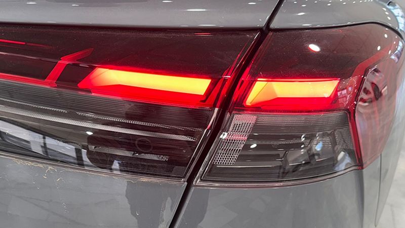 Audi e-tron • 2022 • 24,221 km 14