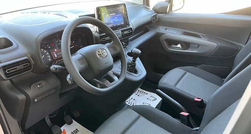 Toyota 86 • 2023 • 16,000 km 7