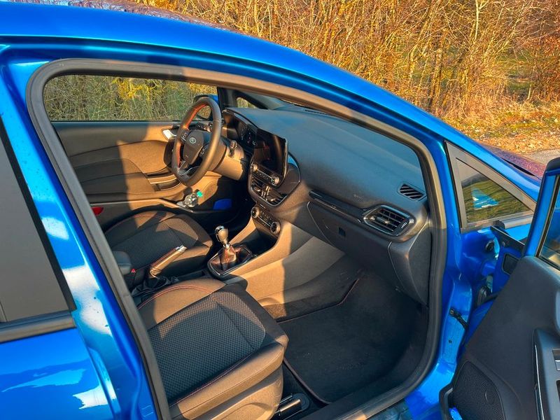 Ford Fiesta • 2020 • 45,000 km 4