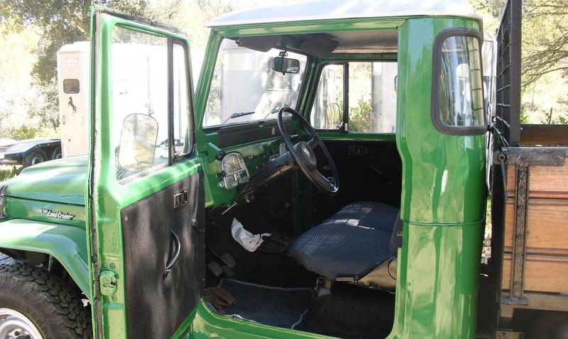 Toyota Land Cruiser • 1982 • 335,000 km 4