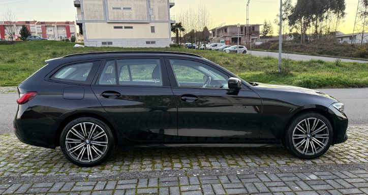 BMW 3 Series • 2021 • 124,962 km 2