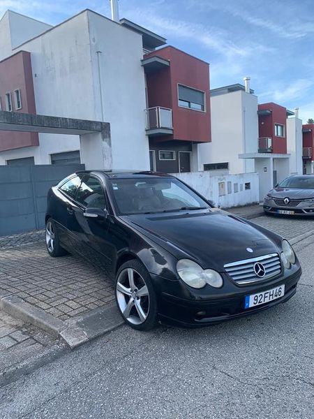 Mercedes-Benz 200 - 300 • 2002 • 98,000 km 1