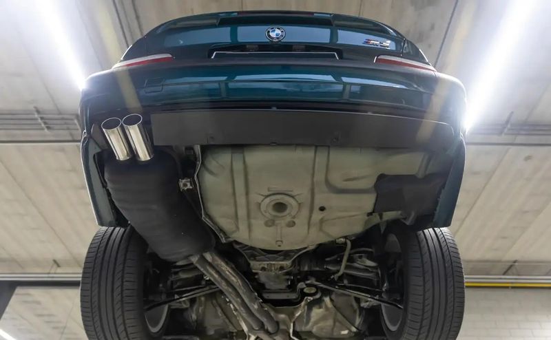 BMW M3 • 1998 • 86,000 km 11