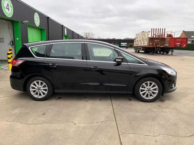 Ford S-Max • 2016 • 113,367 km 3