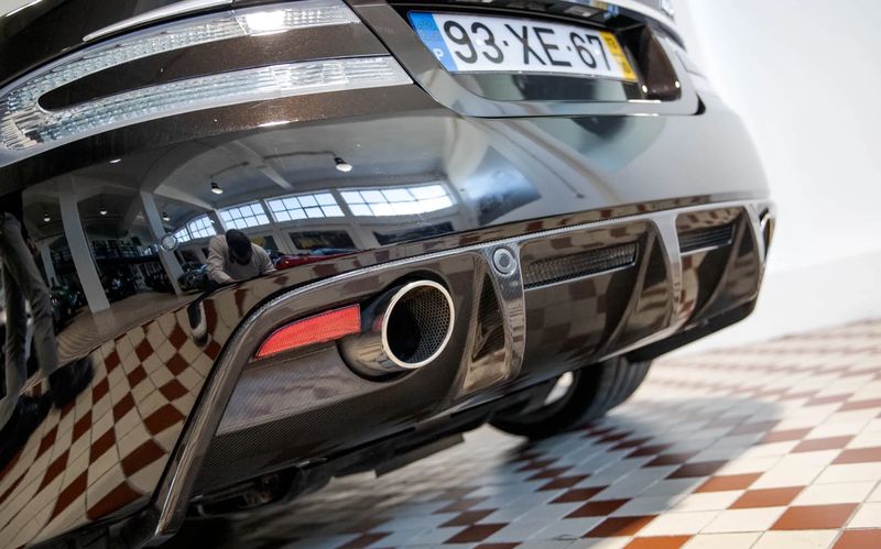 Aston Martin DBS • 2013 • 13,000 km 4