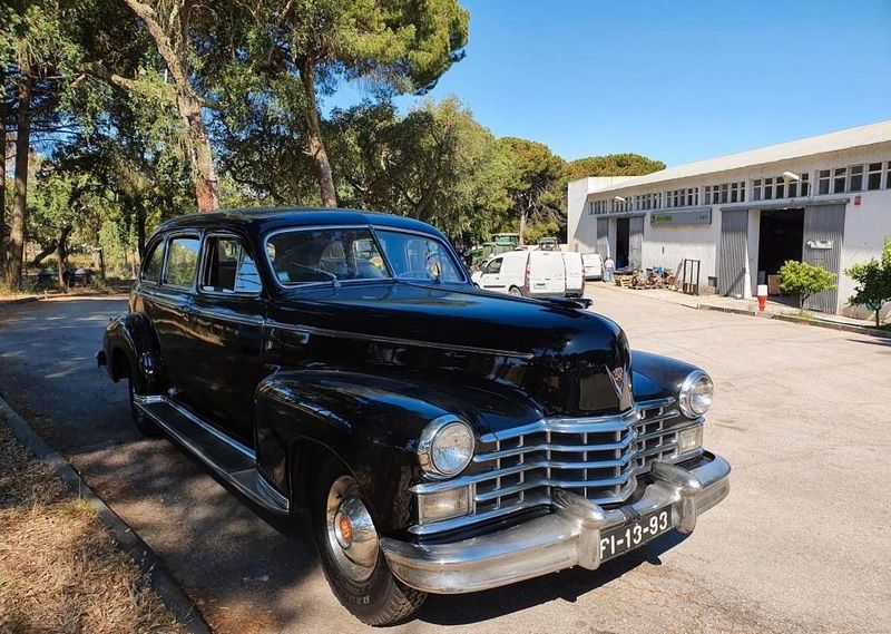 Cadillac Fleetwood • 1980 • 60,000 km 2