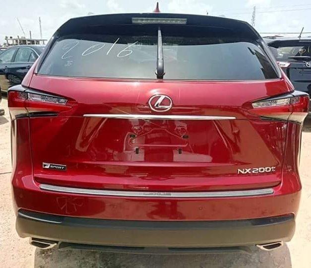 Lexus NX • 2017 • 5,500 km 3