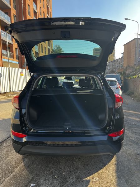 Hyundai Tucson • 2016 • 220,000 km 5