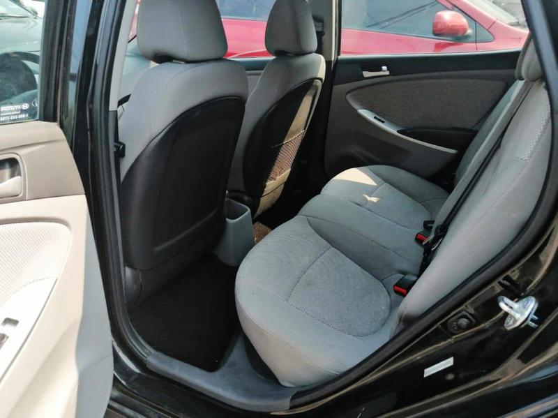 Hyundai Accent • 2013 • 93,000 km 7
