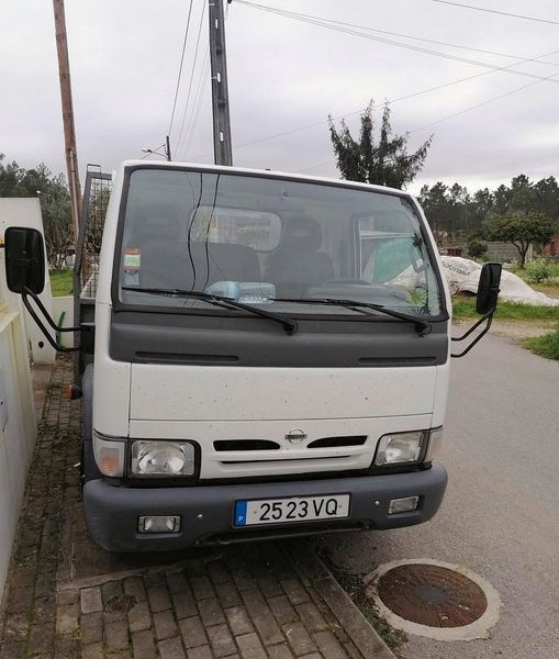 Nissan Cabstar E - T • 2004 • 200,000 km 1