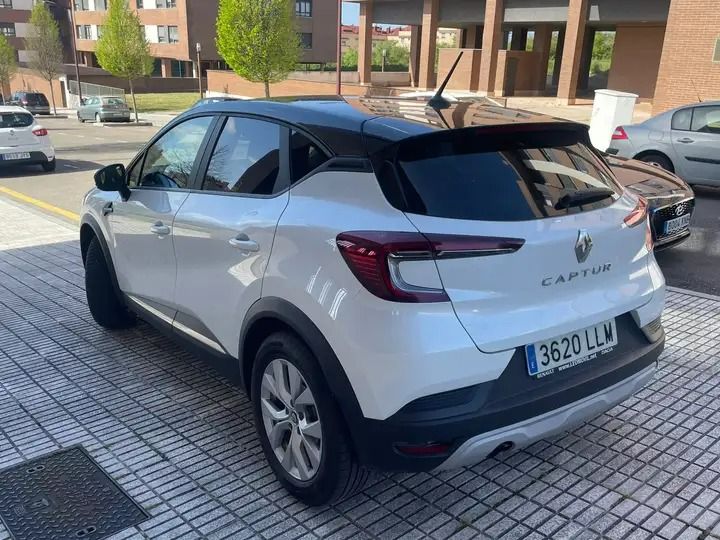 Renault Captur • 2020 • 32,000 km 8