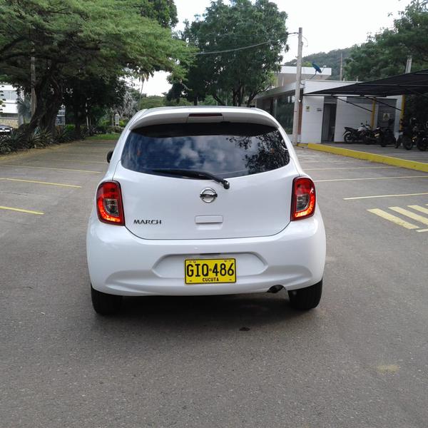 Nissan March • 2020 • 5,400 km 6