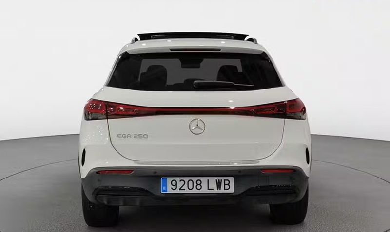 Mercedes-Benz A • 2022 • 61,519 km 12