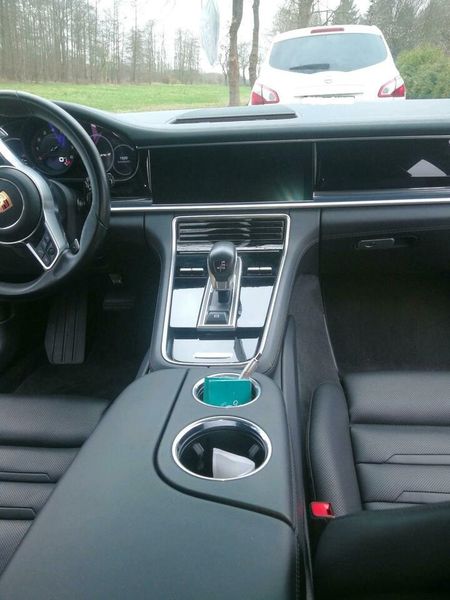 Porsche Panamera • 2018 • 82,000 km 6