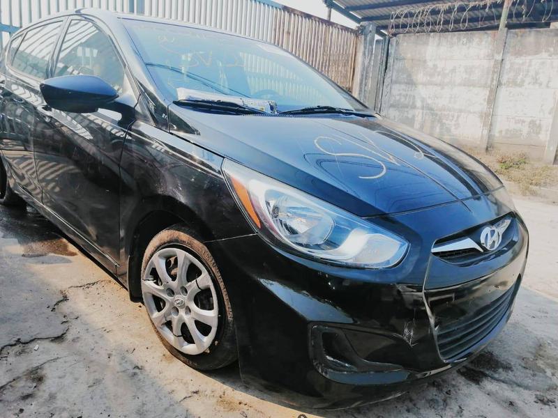 Hyundai Accent • 2013 • 93,000 km 3