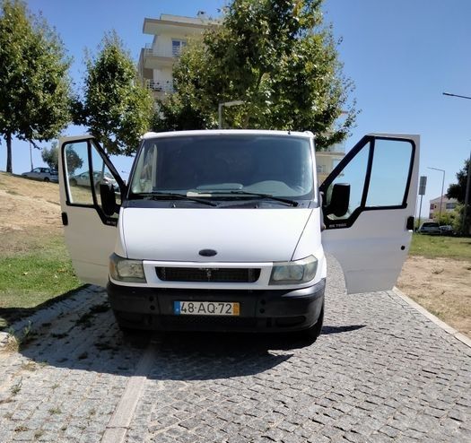 Ford Transit • 2005 • 195,000 km 1