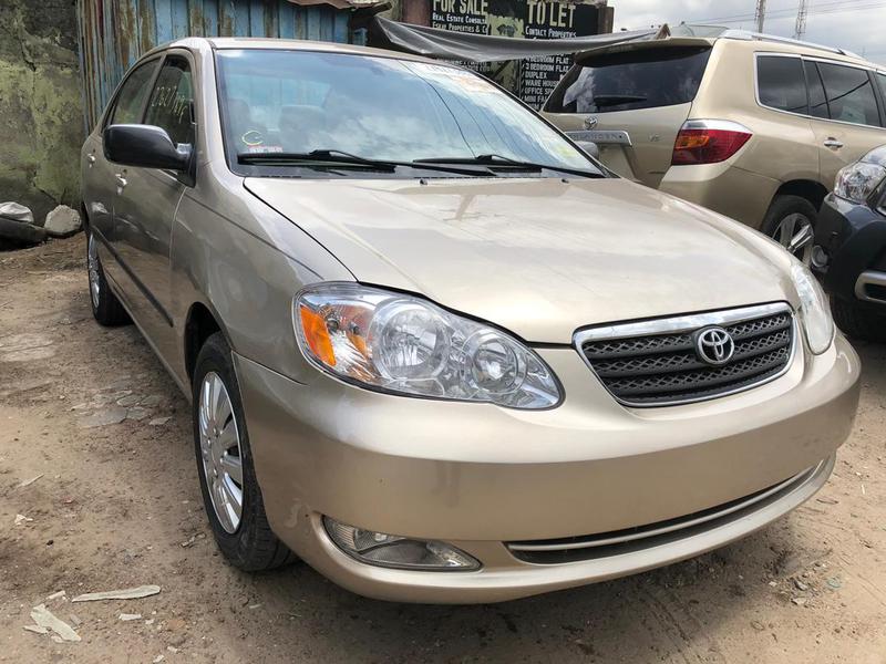 Toyota Corolla • 2005 • 3,266 km 3