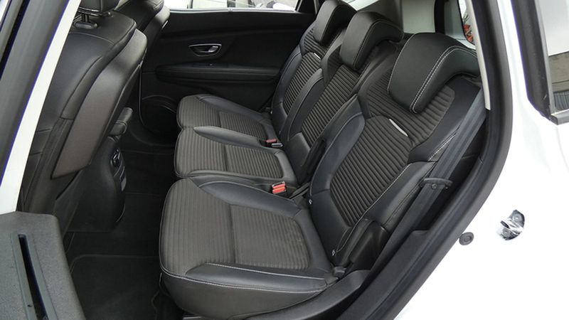 Renault Scénic • 2019 • 7,732 km 8