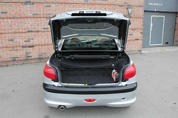 Peugeot 206 CC • 2002 • 111,000 km 5