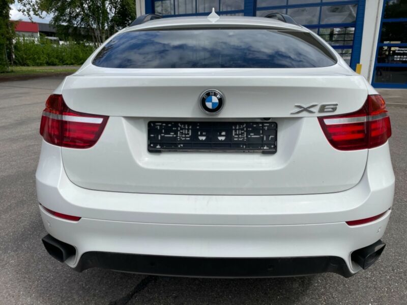 BMW X6 • 2013 • 121,700 km 7