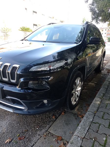 Jeep Cherokee • 2016 • 94,000 km 1