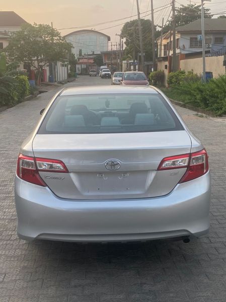Toyota Camry • 2012 • 90,000 km 2