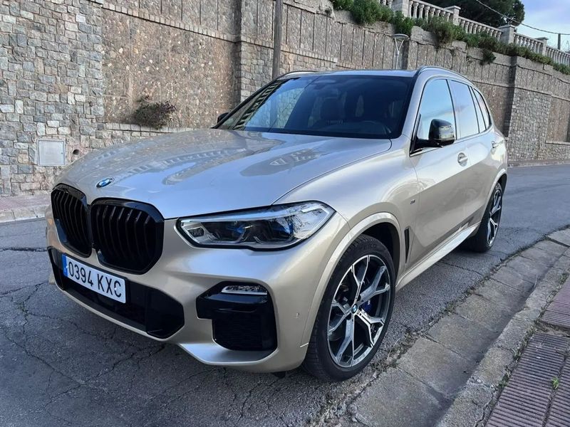 BMW X5 • 2019 • 71,900 km 1