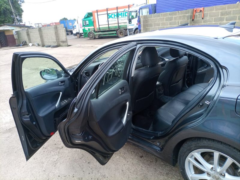 Lexus IS • 2008 • 157,162 km 3