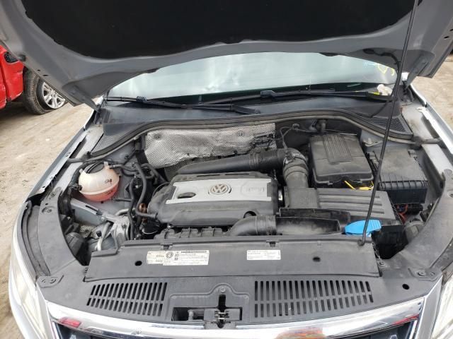 Volkswagen Tiguan • 2009 • 10,000 mi 7
