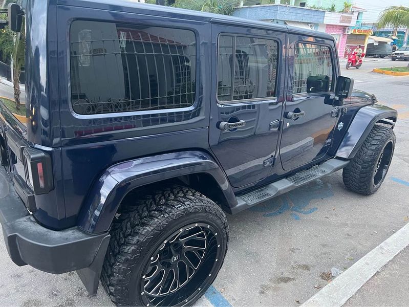 Jeep Wrangler • 2013 • 90,500 km 11