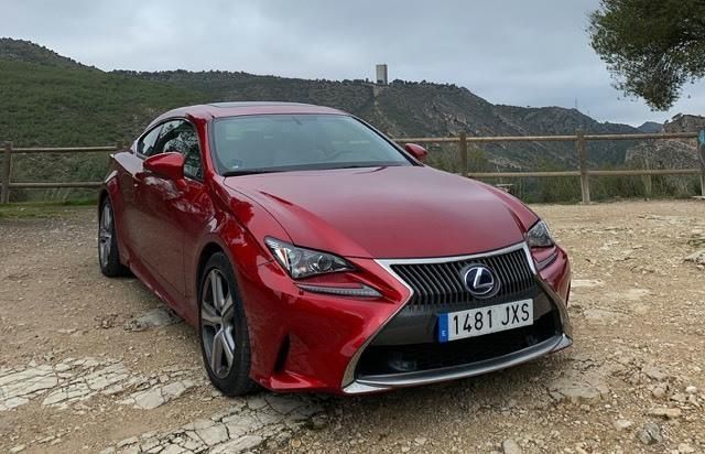 Lexus RC • 2017 • 74,000 km 2