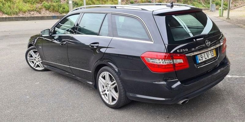 Mercedes-Benz E • 2002 • 275,000 km 3