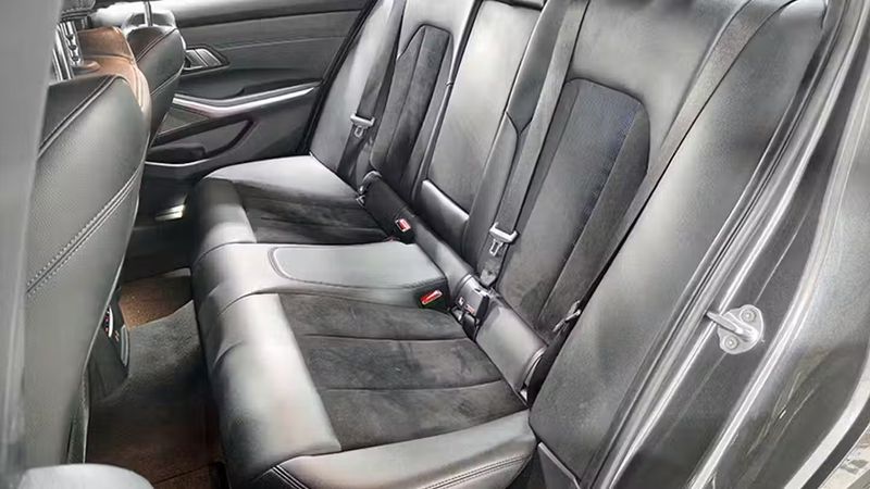 BMW 3 Series • 2020 • 76,947 km 6