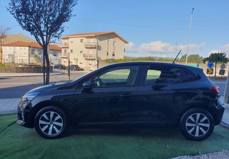 Mitsubishi Colt • 2024 • 8,000 km 4